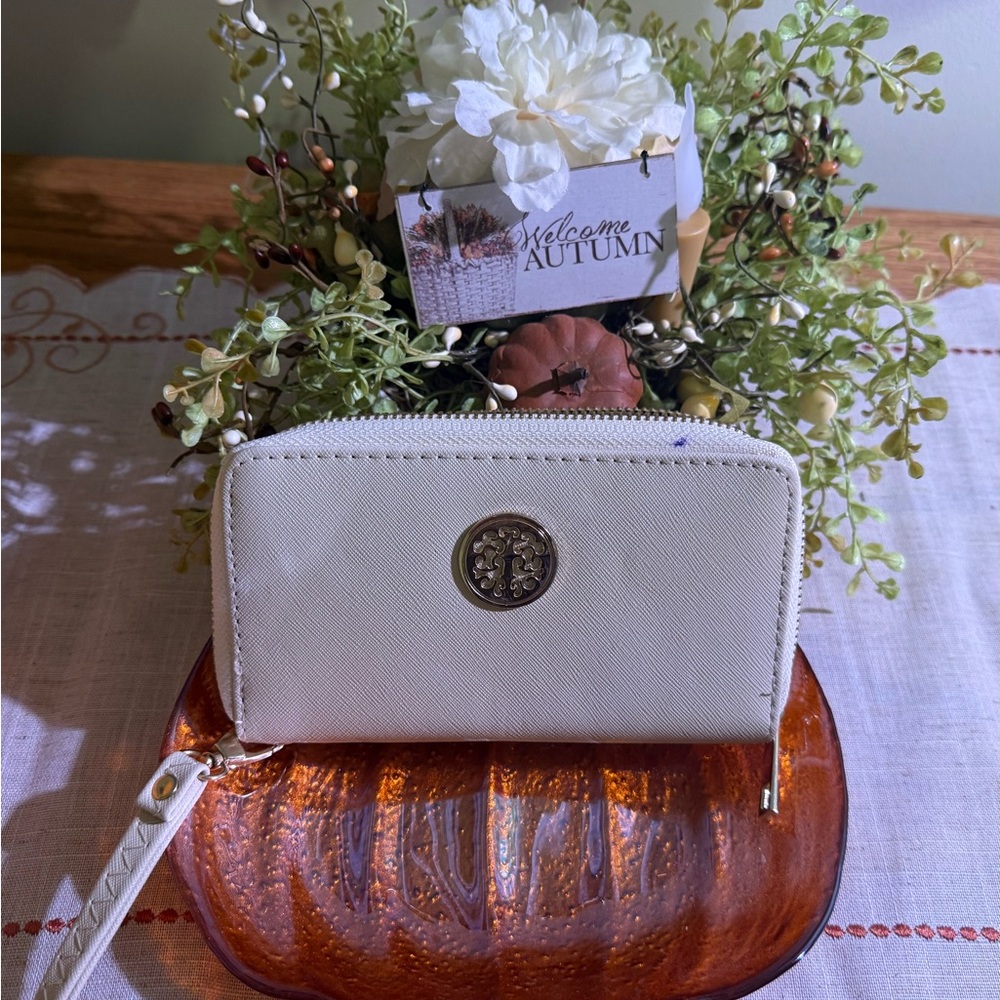 Elegant Cream Wallet with Wristlet
